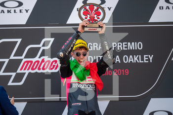 2019-06-02 - Tony Arbolino VNE Snipers sul podio della Moto3 - GRAND PRIX OF ITALY 2019 - MUGELLO - PODIO MOTO3 - MOTOGP - MOTORS